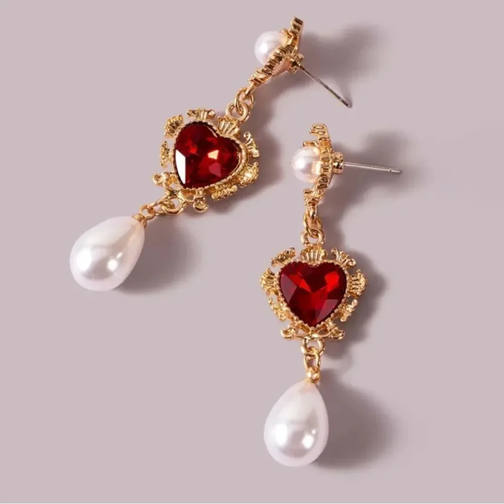 Vintage style heart drop N408
